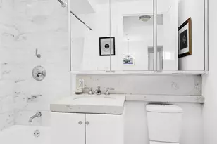 205 W 76th St, New York City, NY 10024 - Photo 7