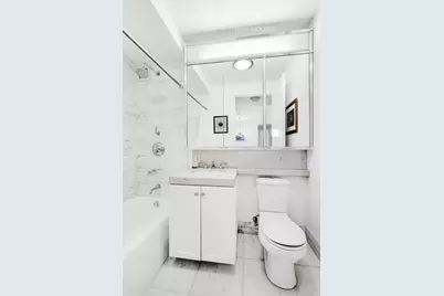 205 W 76th Street #901, New York, NY 10024 - Photo 7