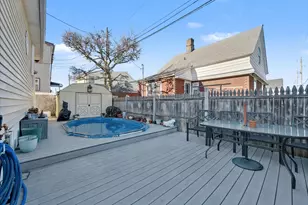 26 Ira Ct, New York City, NY 11229 - Photo 25