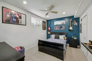 26 Ira Ct, New York City, NY 11229 - Photo 17