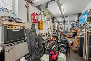 26 Ira Ct, New York City, NY 11229 - Photo 17