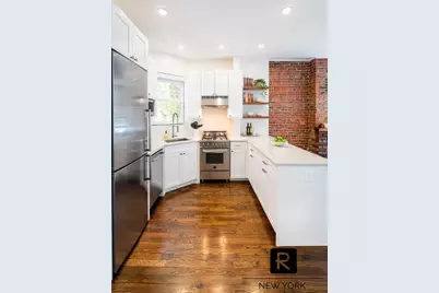 41 Jane Street #2A, New York, NY 10014 - Photo 3