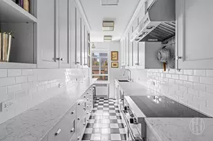 19 E 88th St, New York City, NY 10128 - Photo 13