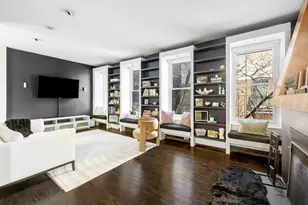 325 W 52nd St, New York City, NY 10019 - Photo 1