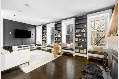 325 W 52nd Street #PHD, New York City, NY 10019 - Photo 1