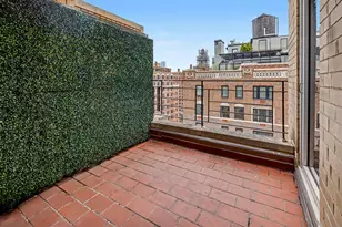 11 5th Ave, New York, NY 10003 - Photo 17