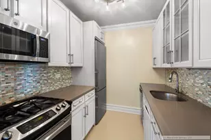 380 Rector Pl, New York City, NY 10280 - Photo 3