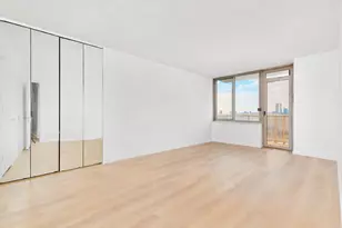 200 E 89th St, New York City, NY 10128 - Photo 1