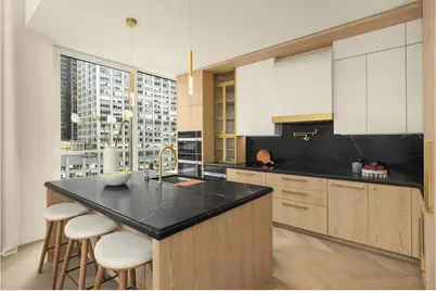660 Lexington Avenue #PHA, New York City, NY 10022 - Photo 11