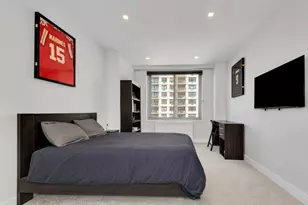 300 E 74th St, New York City, NY 10021 - Photo 9
