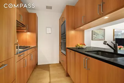 450 E 83rd Street #4H, New York, NY 10028 - Photo 3