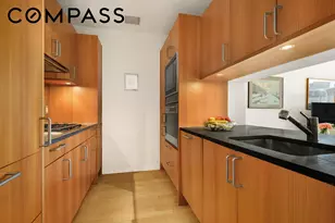 450 E 83rd St, New York City, NY 10028 - Photo 3
