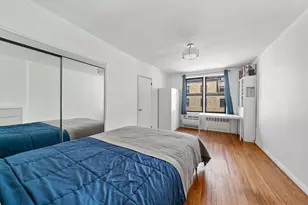 330 E 70th St, New York, NY 10021 - Photo 7