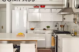 210 President St, New York City, NY 11231 - Photo 7