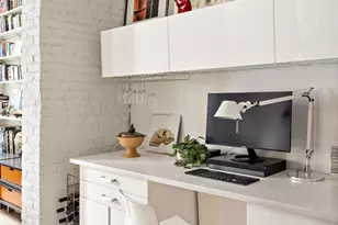 210 President St, New York City, NY 11231 - Photo 5