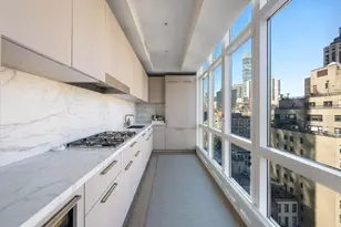 305 E 51st St, New York City, NY 10022 - Photo 3