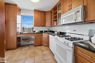 2621 Palisade Ave, New York City, NY 10463 - Photo 15