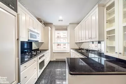 1 Sutton Place S #5B, New York City, NY 10022 - Photo 7