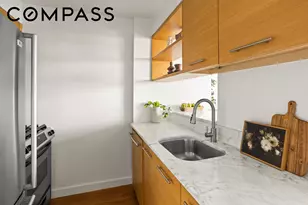 100 W 39th St, New York City, NY 10018 - Photo 7