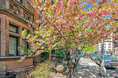 200 E 16th Street #4-B, New York City, NY 10003 - Photo 9