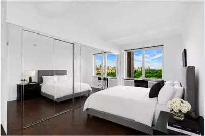 120 Central Park S #19A, New York City, NY 10019 - Photo 13