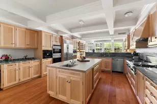 134 E 62nd St, New York City, NY 10065 - Photo 9
