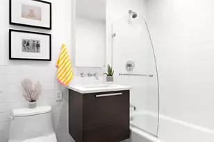 122 West St, New York City, NY 11222 - Photo 15