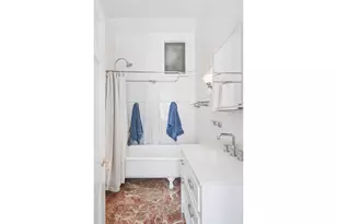 452 W 44th St, New York, NY 10036 - Photo 7