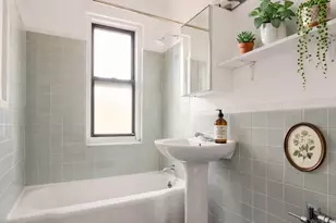 385 Argyle Rd, New York City, NY 11218 - Photo 5