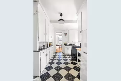470 W End Avenue #11E, New York City, NY 10024 - Photo 5