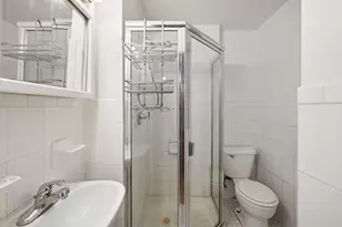 320 E 49th St, New York City, NY 10022 - Photo 5