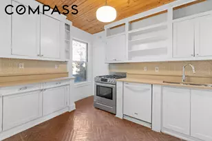 428 E 18th St, New York City, NY 11226 - Photo 5