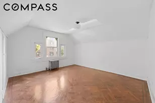 428 E 18th St, New York City, NY 11226 - Photo 9