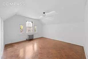428 E 18th St, New York City, NY 11226 - Photo 9