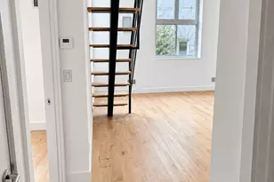 96 Woodpoint Rd, New York City, NY 11211 - Photo 11