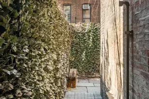 436 W 47th St, New York City, NY 10036 - Photo 3