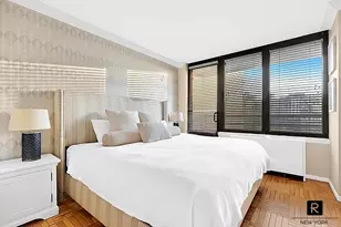330 E 38th St, New York City, NY 10016 - Photo 3