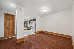 554 Lexington Ave, New York City, NY 11221 - Photo 3