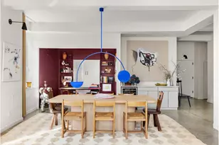 251 W 19th St, New York City, NY 10011 - Photo 3