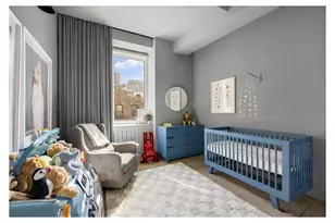251 W 19th St, New York City, NY 10011 - Photo 9
