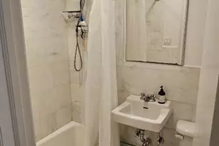 423 E 83rd St, New York City, NY 10028 - Photo 7