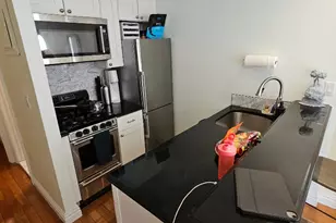 423 E 83rd St, New York City, NY 10028 - Photo 5