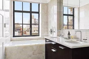 985 Park Ave, New York, NY 10028 - Photo 9