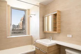 321 W 110th St, New York City, NY 10026 - Photo 23