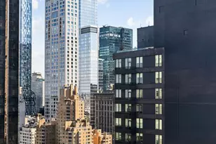 15 W 61st St, New York City, NY 10023 - Photo 9