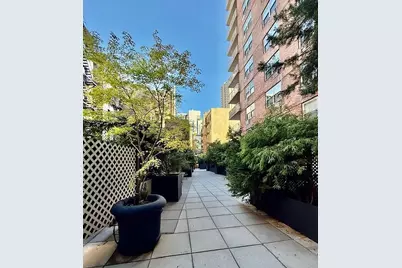 401 E 74th Street #8A, New York City, NY 10021 - Photo 13