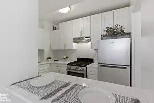 400 E 17th St, New York City, NY 11226 - Photo 3