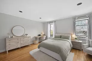 598 Pacific St, New York City, NY 11217 - Photo 9