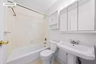301 E 45th St, New York City, NY 10017 - Photo 9