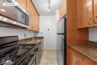 301 E 45th Street #7D, New York City, NY 10017 - Photo 5